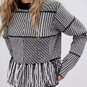 Haute Rogue front fringe western vibe houndstooth sweater mix print M